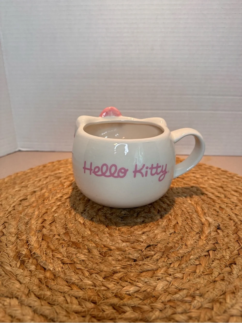 Hello Kitty 3D Face Ceramic Mug Pink Bow 20 oz Sanrio Silver Buffalo